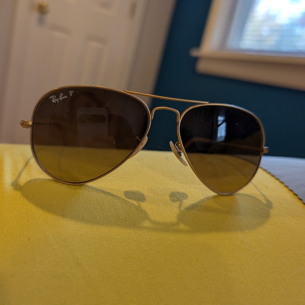 Ray-Ban Gold Aviator Sunglasses